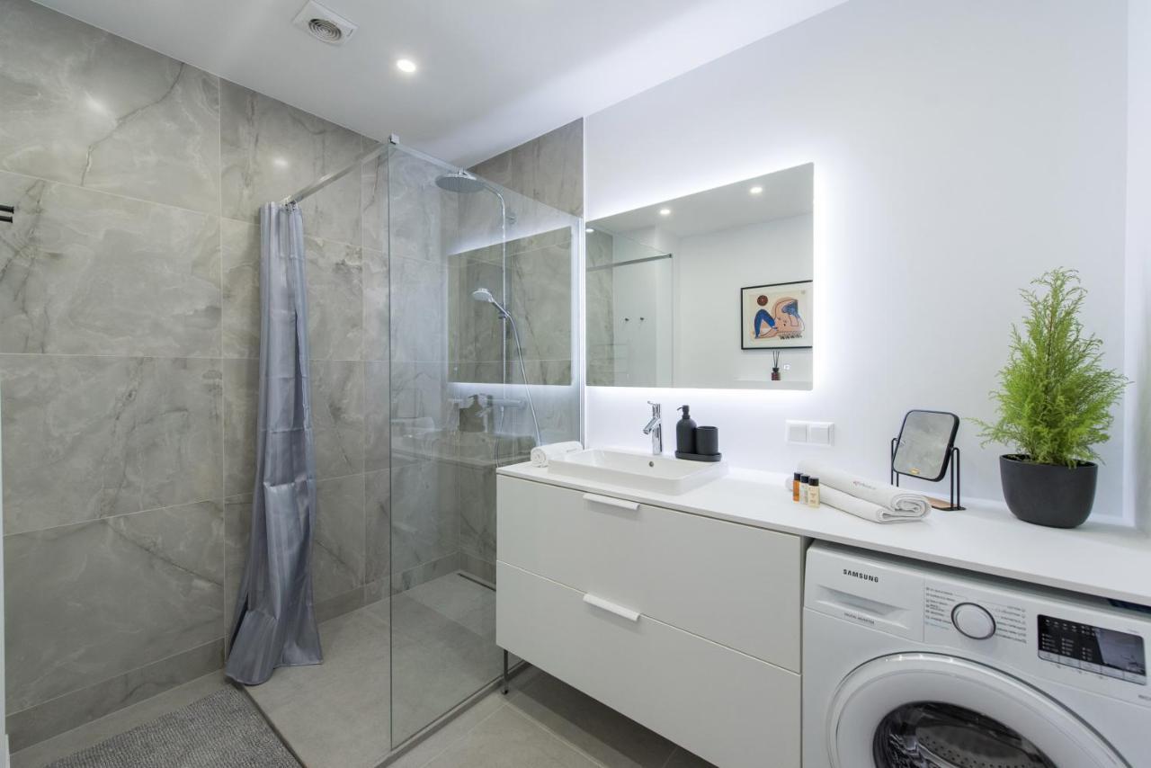 Cohost I New Basteja Life Apartments W-Garage Prkg & Self Check-In VNO Eksteriør billede
