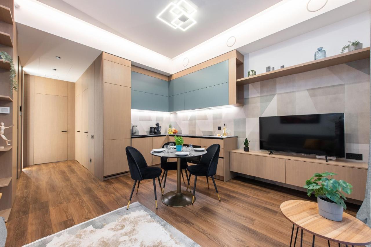 Cohost I New Basteja Life Apartments W-Garage Prkg & Self Check-In VNO Eksteriør billede
